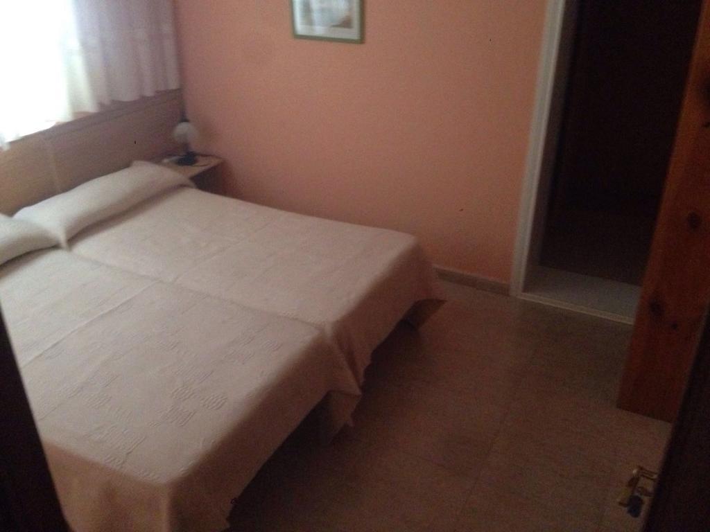 Hostal Jose Luis Brunete Extérieur photo